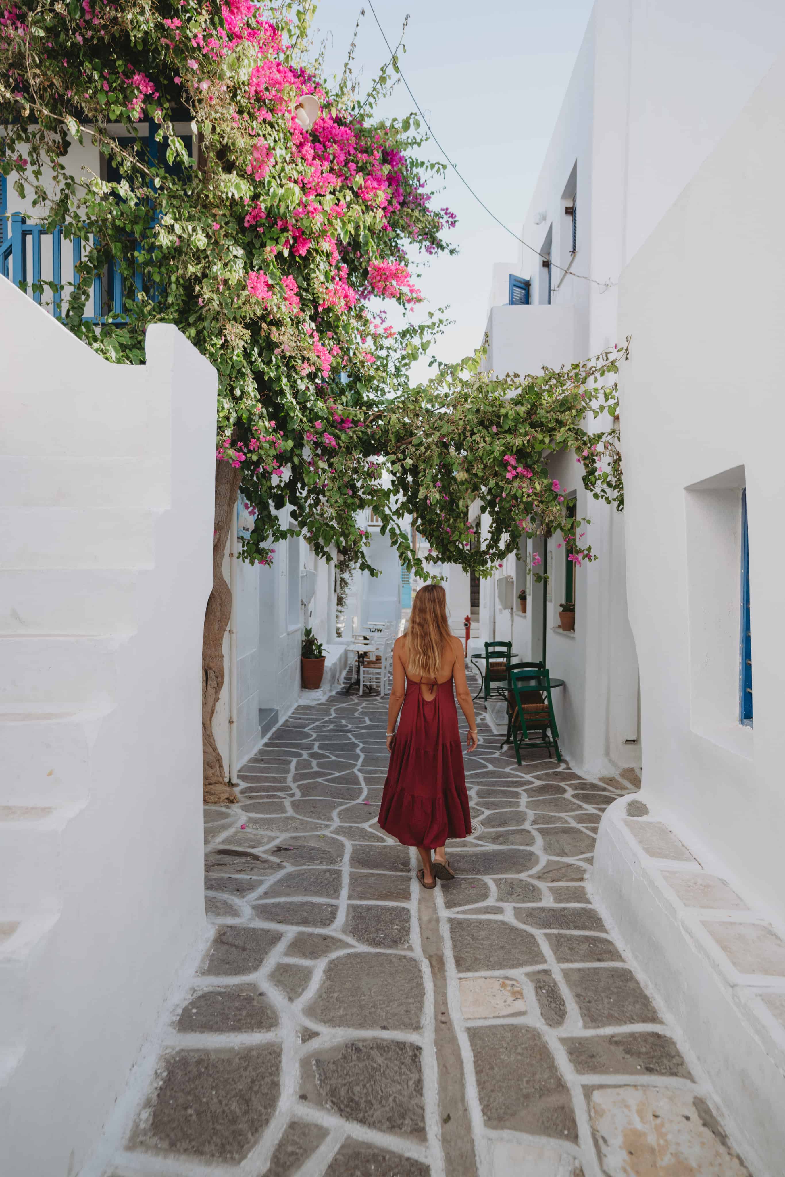 Cyclades Island hopping in Greece - The Ultimate 3-week Itinerary - Sun ...